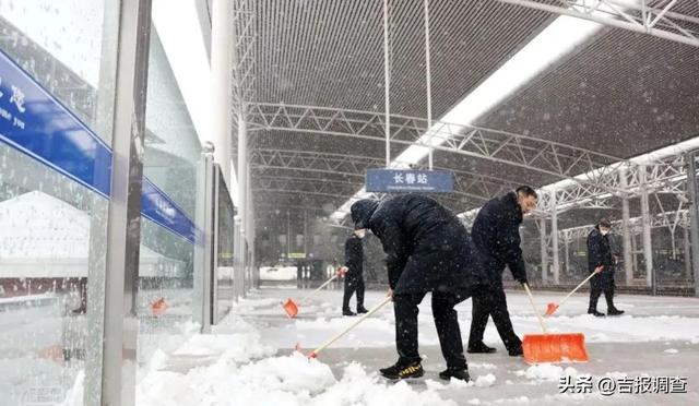 直击初雪！长春人用静与动的结合，写下一段段温暖感人的故事