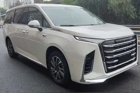 新车｜增2.0T柴油版，上汽大通G90新车型曝光，汽油版21.99万元起图片
