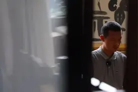 出家的“北大天才”，还俗了图片