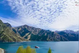 走进天山天池，感受文化和自然遗产的魅力图片