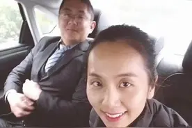 相恋8个月，男友中毒成植物人，她不离不弃照顾4年，用爱唤醒男友图片