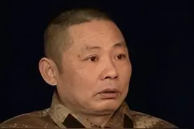07年越战英雄受辱，怒烧民政局，百位战友求情，最终被无罪释放图片