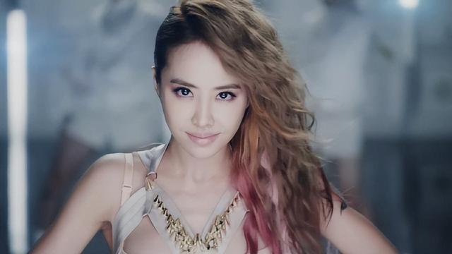 恋爱百分百蔡依林mp3原唱mtv 从"最烂歌手"到"唱跳天后",蔡依林的成名