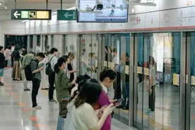 深圳地铁连这个都有了？网友：有救了！好实用！！图片