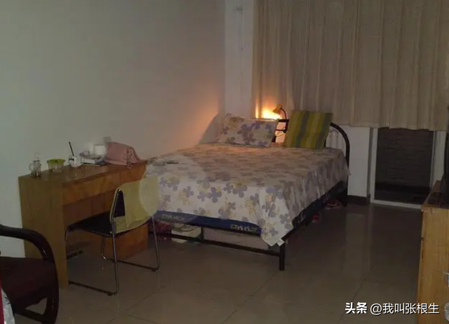 发生在广东的荒唐案件：一女子和三名男子发生关系，犯聚众淫乱罪