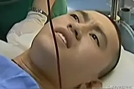 少林寺21岁男子过年被烧焦，为保命医生放10万蛆虫啃咬，结局如何图片