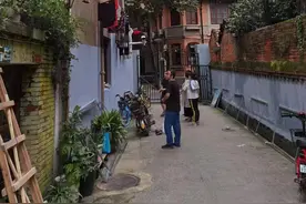 传说中半夜嚎哭的女人，到底真有其人，还是酒后的幻觉图片