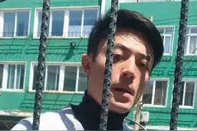 看了霍建华的最新生图才发现：满山东遍地骨相帅哥，真越老越好看图片