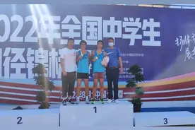 凡尔赛！17岁小将110米栏和400米栏连续夺冠，赛后直呼：拉了图片