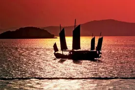 最精彩的8首《渔家傲》，李清照唯一的豪放词第二，榜首水平极高图片