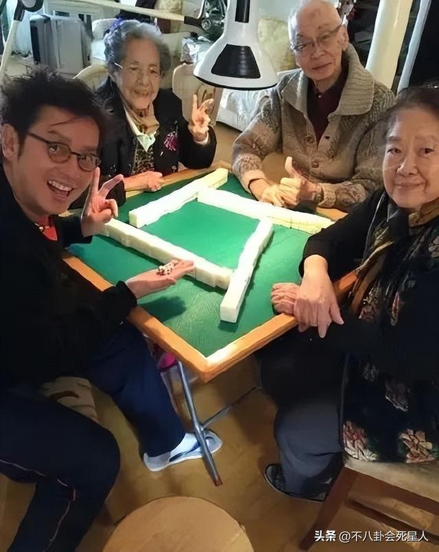 给港圈明星“牌技”排个名：刘嘉玲赢光张学友片酬，林青霞排第四