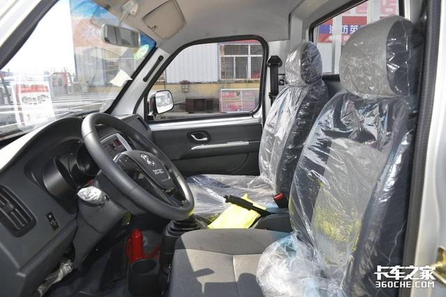 2吨货,91马力东风小霸王w08小卡不到4万元