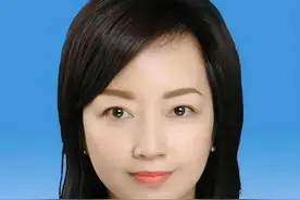 “女区长不雅聊天”后续：谁把聊天截图保留？是谁泄露5年前隐私图片