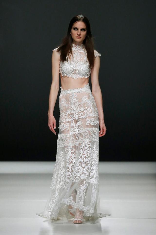 2022年欧美热门新趋势祼婚纱——巴塞罗那新娘时装周抢先鉴赏