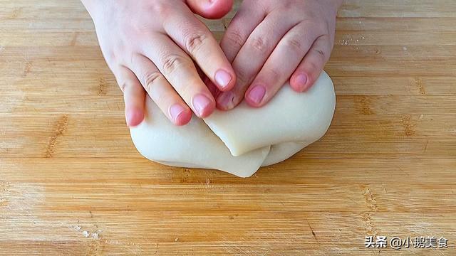 炸糖糕最忌小火慢炸，婆婆卖了40年的糖糕，教你炸糖糕正确做法