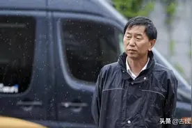 一个普通农家出身的人，成为中国最好的市长，离任时百姓磕头挽留图片