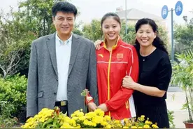 世联赛南京总决赛，我虽和小宇擦肩而过，但和小宇的妈妈相遇了图片