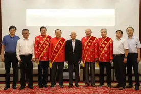 第四届国医大师和第二届全国名中医表彰大会举行 安徽四人受表彰图片