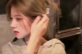 特别伤感的文案‖如果钟能反方向，我们不要再遇到了。图片