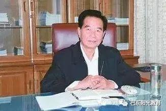 吴官正爱人张锦裳：相伴五十年