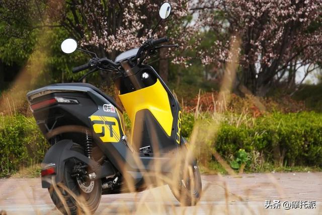 它真的是智商税吗：五羊-本田高性能电摩U-GO GT综合评测