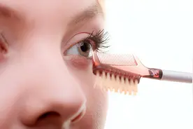 警惕宣称“促进睫毛生长”的睫毛液图片