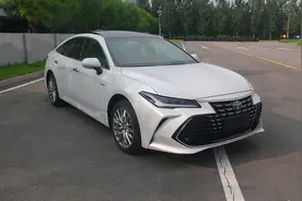 新款亚洲龙曝光，车身又加长，丰田也开始琢磨国人喜好了？图片