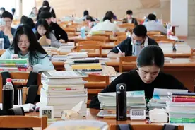 大学生想入党须知：大三是学生关键时期，大四学生基本没戏图片