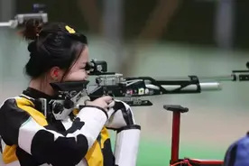 Give you a shot 可不是“给你一枪”，这么理解就错了图片