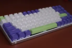 酷炫且性价比超高的机械键盘雷柏V700-8A图片