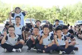科技领航 逐梦青春——2022-2023学年“全国中小学信息技术创新与实践大赛”（NOC）决赛开幕图片