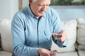 60岁还想过夫妻生活，可以吃他达拉非吗？怎样能保证效果和安全？图片