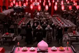 座山雕大年夜的“百鸡宴”到底怎么个吃法图片