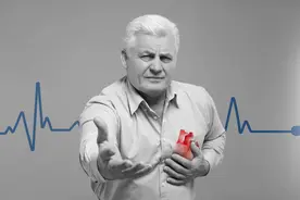 耳朵上有折痕，预示着心梗、猝死要来临？真假？医生给出明确答复图片