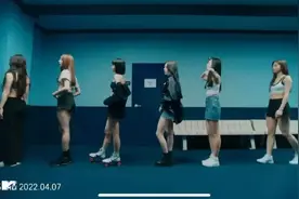 内卷疯了！韩国新女团一半未成年，最小才15岁，风格大胆走擦边球图片