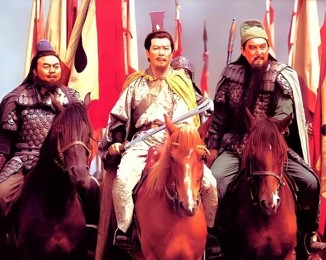 同样是《三国演义》，央视版和新版放在一起观看，可谓天差地别