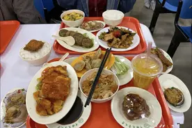晒晒中国农业大学的伙食，难怪被称为“食堂大学”，饭菜太丰盛了图片