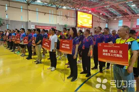 退役不退志！苏州举办首届退役军人乒乓球赛图片