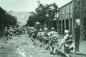 1937年西路军失散，战士深山迷路遇一老道：要活命快把手榴弹扔了图片