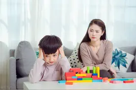 孩子，我为什么打你图片