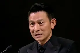 华表奖这一夜，刘德华狠狠地给娱乐圈小鲜肉上了一课图片