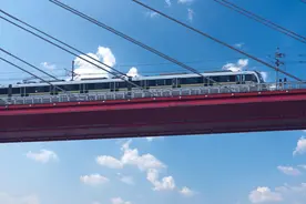 我，本科生，校招入职铁路局，透露薪资待遇如何，晒出工作经历图片