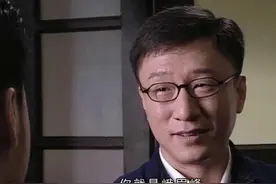 炒米版《潜伏》续：吴敬中葬礼，郭组长认出余则成，却一言未发图片