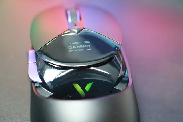 镂空合金超跑？雷柏4K VT960 Pro无线4K 游戏鼠标评测