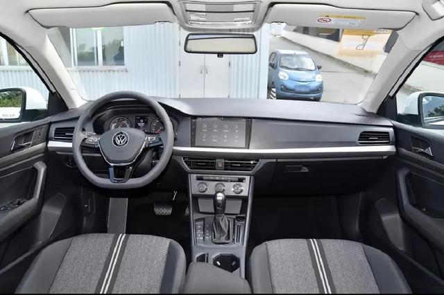 丰田卡罗拉大众朗逸，买谁更合适？试驾后发现差距太明显