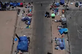 美国多地遭遇持续高温，无家可归者生存状况堪忧图片