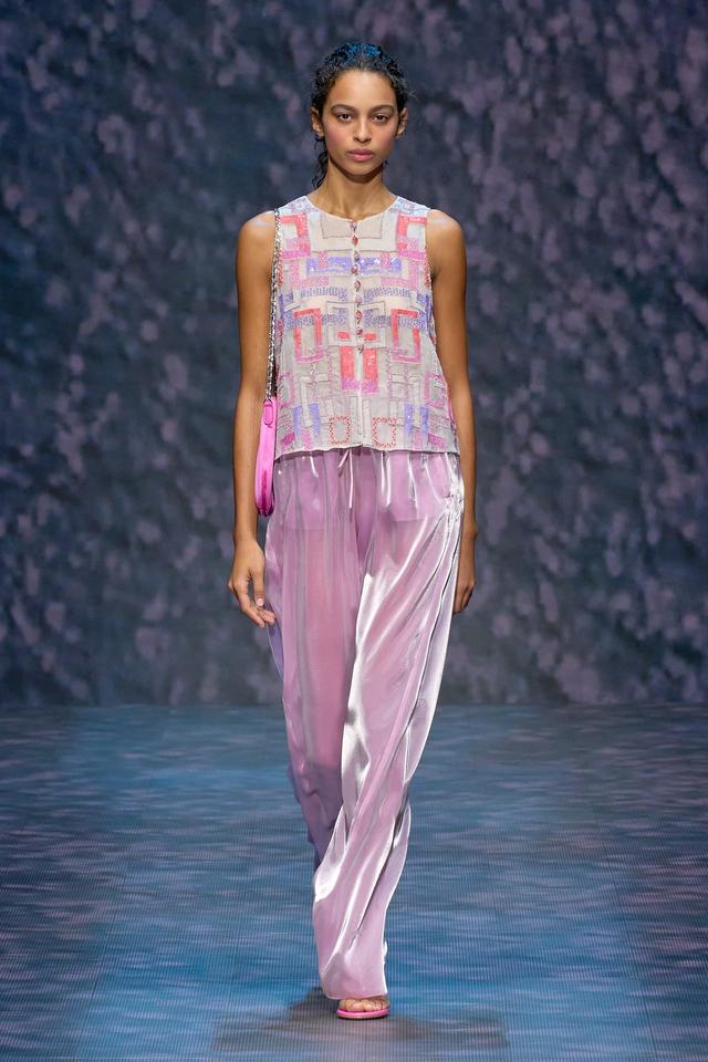 ������Armani2023����ϵ�н���������������Ϊ�������