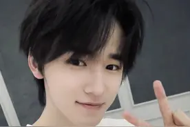 马嘉祺、宋亚轩被曝补考、缓考，公司做出澄清，矛盾竟在内部图片