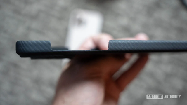 苹果iPhone 17 Pro Max手机壳曝光：贴合前代但不支持互换