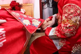 新婚之夜遇到什么尴尬之事？这3个女人的经历，令人捧腹大笑！图片